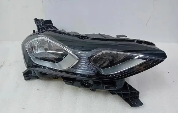 Citroen DS3 Headlight/headlamp 9820840580