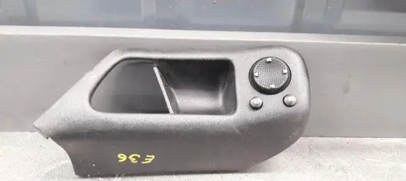 Volkswagen Golf III Fog light switch 1H0837247A
