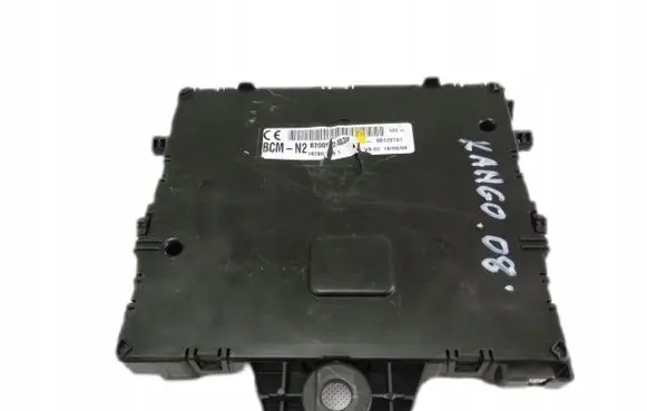 Renault Kangoo II Fuse module 8200924038