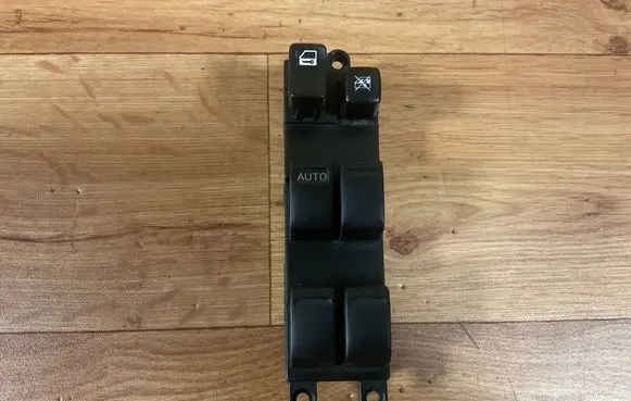 Nissan Almera Tino Electric window control switch 5307