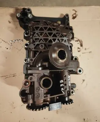 Audi A4 S4 B6 8E 8H Oil pump 8045020508AT
