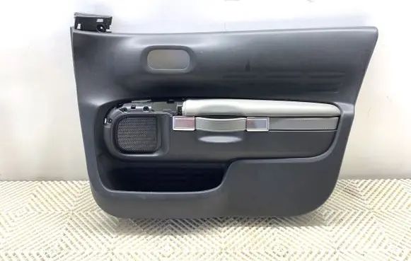 Citroen C4 Cactus Front door card panel trim 