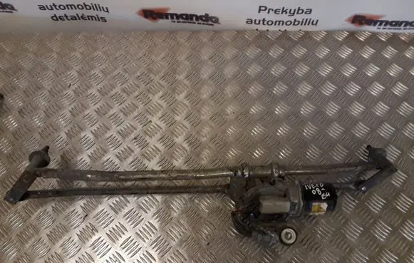 Iveco Daily 40.8 Front wiper linkage and motor