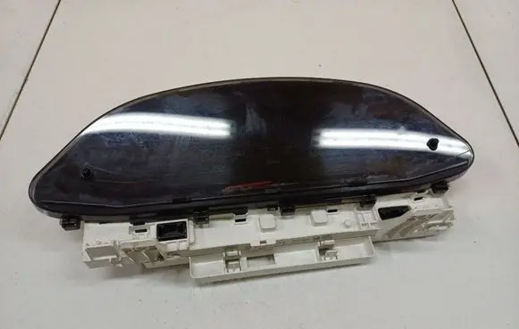 Toyota Yaris Speedometer (instrument cluster) 8380052C70