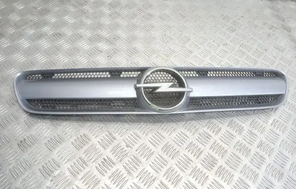 Opel Signum Front bumper upper radiator grill 13123491