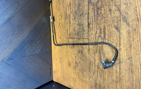 Brake vacuum hose/pipe