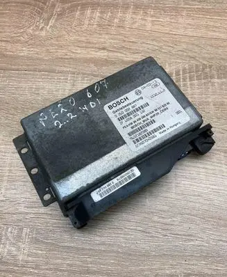 Peugeot 607 Gearbox control unit/module ZF6058001132 0260002887