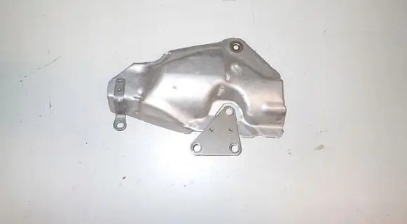Volkswagen PASSAT B8 Exhaust heat shield 04E253041AA