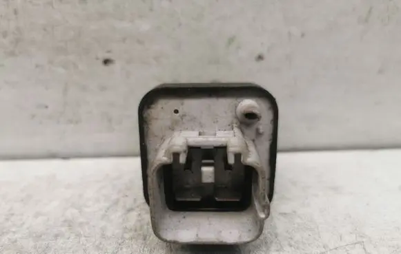 Toyota Corolla E120 E130 Glow plug pre-heat relay 2861067010