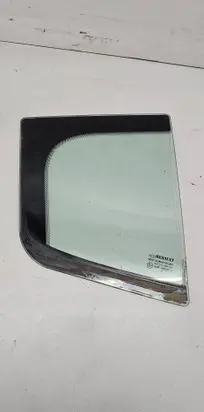 Renault Megane III Rear vent window glass DOT211M89AS2 43R000015