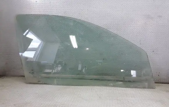 Ford Mondeo Mk III Front door window glass four-door