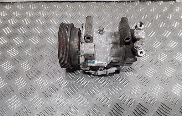Mercedes-Benz Citan W415 Air conditioning (A/C) compressor (pump) 8200953359