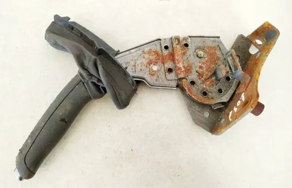 Handbrake/parking brake lever assembly