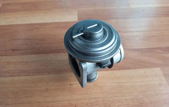 BMW 7 E65 E66 EGR valve 7804378 11717804378
