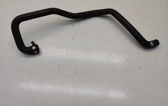 BMW 5 E39 Engine coolant pipe/hose 8391017 64218391017