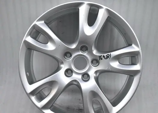 Volkswagen Touareg III R20 alloy rim 