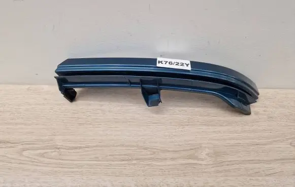 Opel Zafira A Under headlight/headlamp trim 90580651
