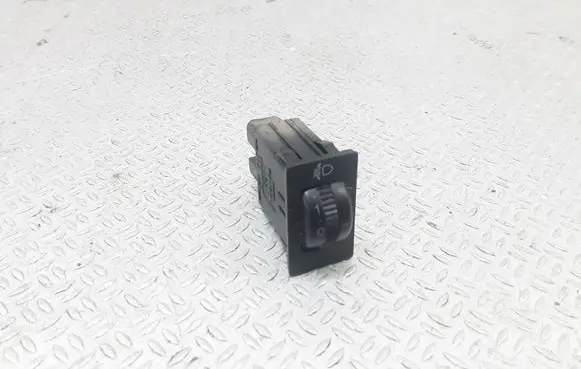 Toyota Avensis T250 Headlight level height control switch 8415205050