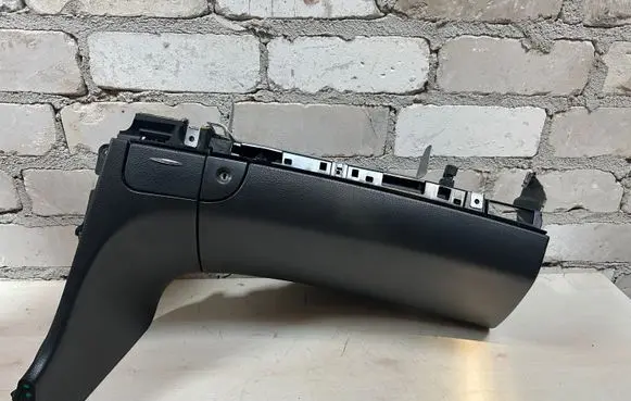 Mercedes-Benz E W211 Glove box set A2118603305