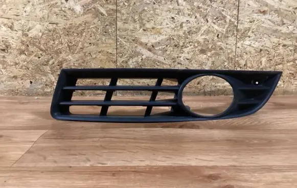 Volkswagen PASSAT B6 Front fog light trim/grill 3C0853665A 3G0853665A