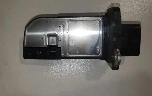 BMW 5 F10 F11 Mass air flow meter 7804150