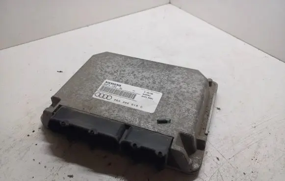 Audi A3 S3 8L Engine control unit/module 06A906019D 648301 5WP419302