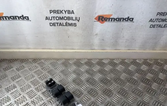 Toyota Auris E180 Electric window control switch 192835