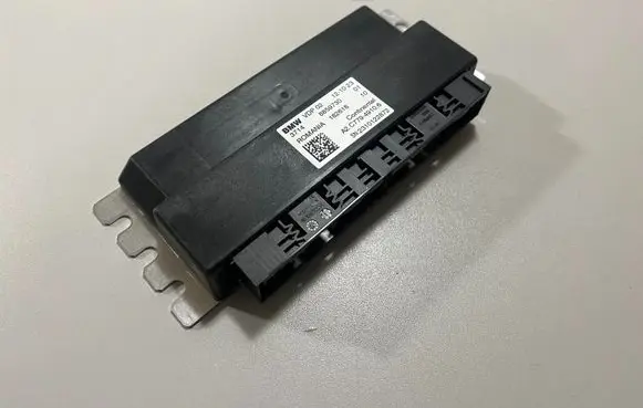BMW X5 G05 Air suspension control unit module (rear) 8859730