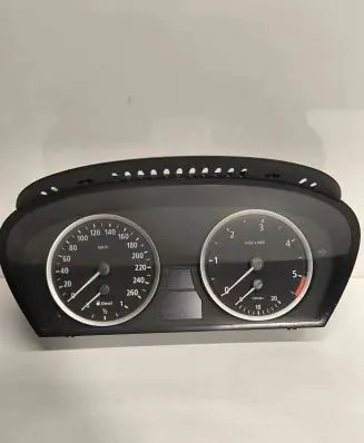 Speedometer (instrument cluster)