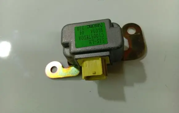 Mazda Premacy Airbag deployment crash/impact sensor C10057KDOA