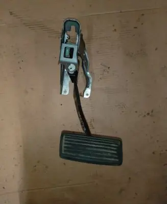 Honda CR-V Brake pedal