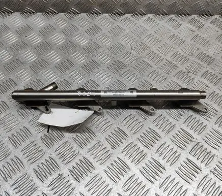 Mercedes-Benz CLS C218 X218 Fuel main line pipe A2780780845 A2780703395