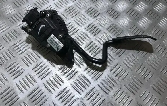 Ford Galaxy Accelerator throttle pedal 7m4721603b ym219f836ga