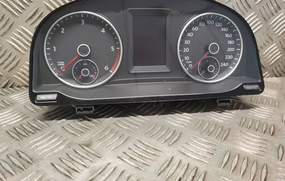 Volkswagen Caddy Speedometer (instrument cluster) 2K0920876F MDD024160 1419010211