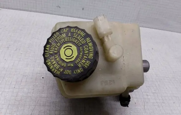 Mercedes-Benz A W168 Master brake cylinder A1684300302 32066868