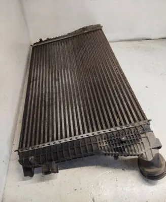 Volkswagen PASSAT B6 Intercooler radiator 