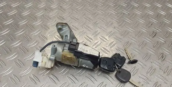 Toyota RAV 4 (XA20) Ignition lock 8978352010