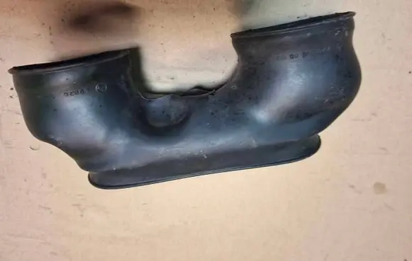Mercedes-Benz W123 Cabin air duct channel 1298320988