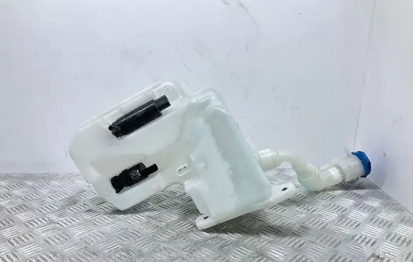 Audi A3 S3 8V Windshield washer fluid reservoir/tank 5Q0955453R 1K5955651 6R0955681