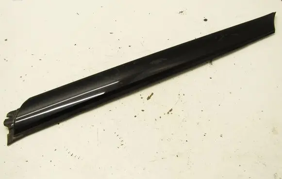 Nissan Juke II F16 Front door windshield rail 768366PA0B