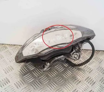 Mercedes-Benz S C217 Front brake caliper 20B40108