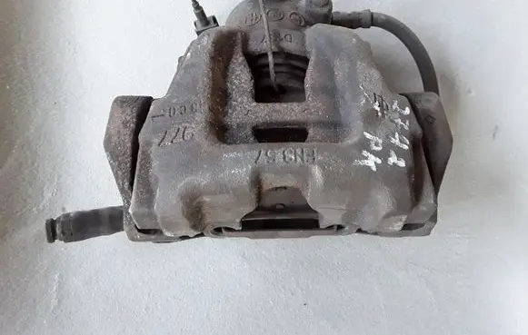 Alfa Romeo Giulietta Front brake caliper 