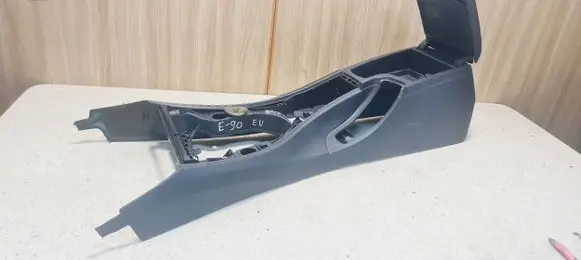 BMW 3 E90 E91 Armrest 51169170915 58450713 E116237021