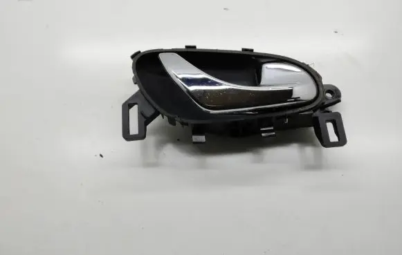Nissan Qashqai Front door interior handle 806704EA