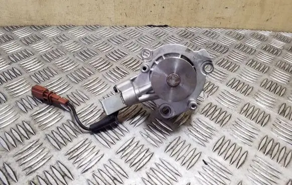 Volkswagen PASSAT B8 Water pump
