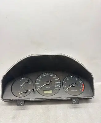 Mazda 626 Speedometer (instrument cluster) GE4TD