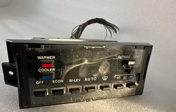 Audi 100 200 5000 C3 Climate control unit 443820325B