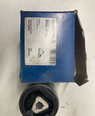 BMW 5 E60 E61 Front wishbone bush 31120305612 047437404816 0025757677