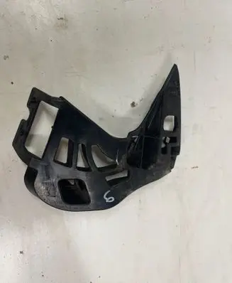 BMW 5 G30 G31 Front bumper mounting bracket 7385348 5067010