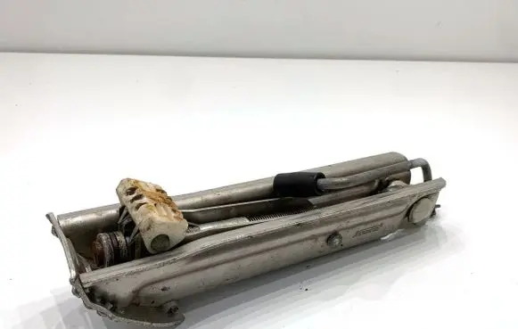 Mercedes-Benz E W211 Other under body part 2115830115
